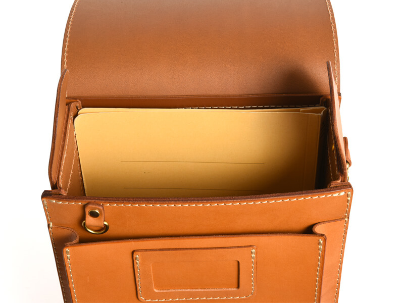 一本ベルト縦型ランドセル(R-53) A4フラットファイル収納例