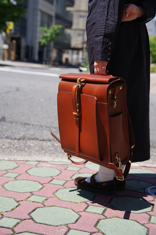 一本ベルトバレルリュック(R-26) レディース手持ち