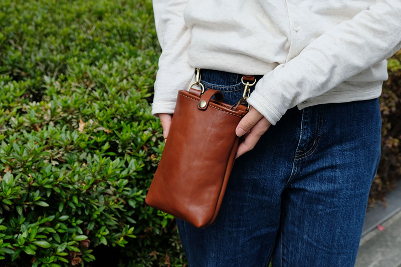 2wayスマホショルダー(CP-12)　シルエット