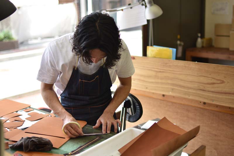 博多の制作風景_小崎