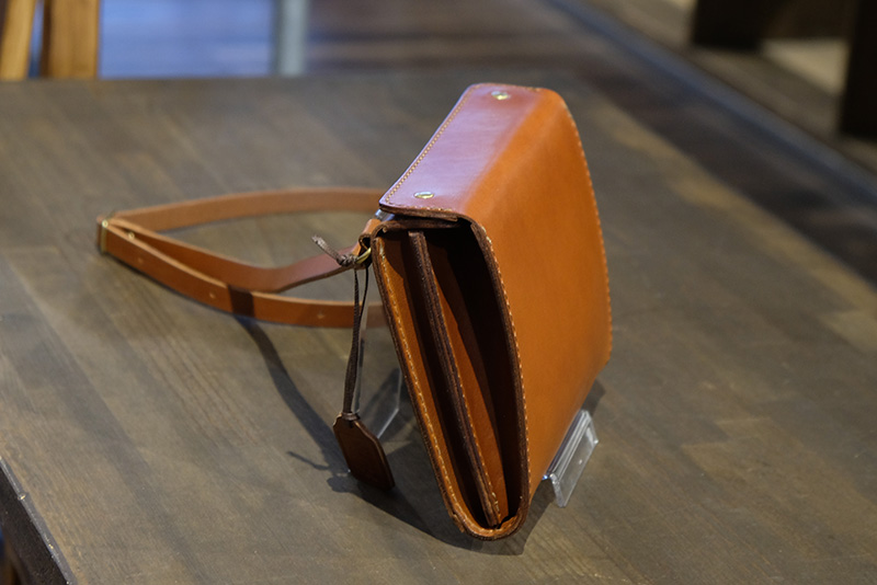 ヒラクポシェット(BE-2535)　収納4