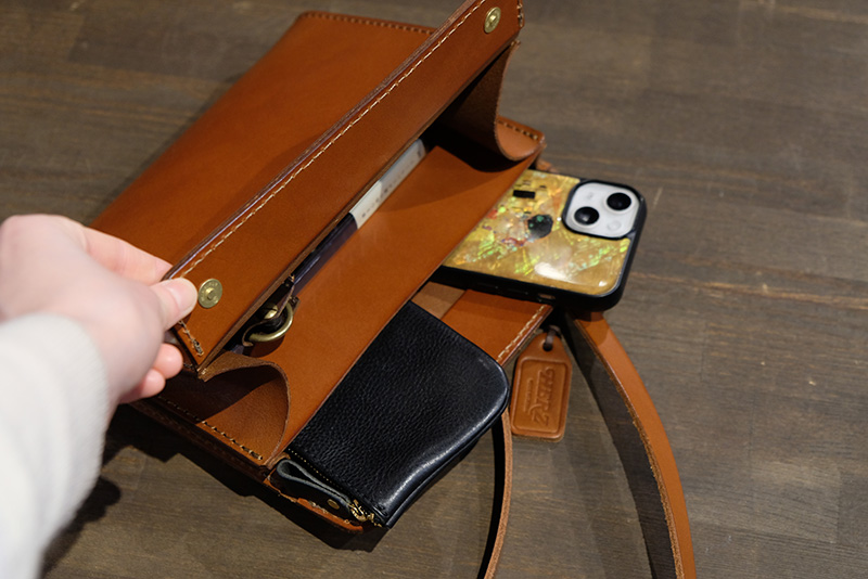 ヒラクポシェット(BE-2535)　収納3