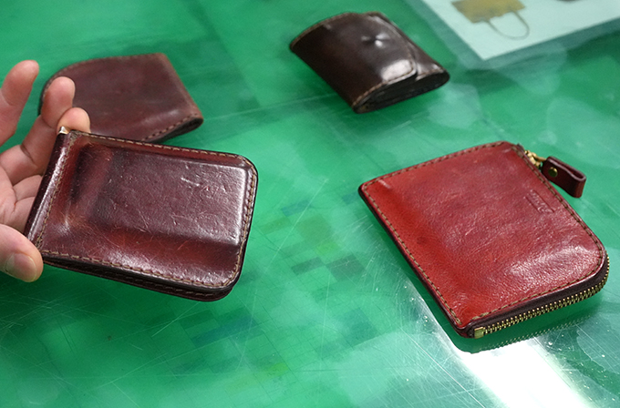 革色レッドのエイジング例