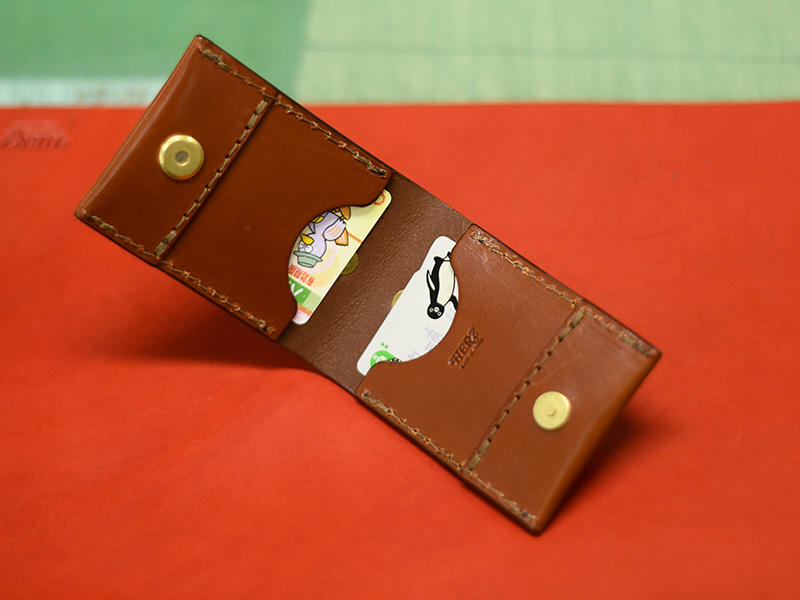 二つ折りパスケース(BE-2505)2