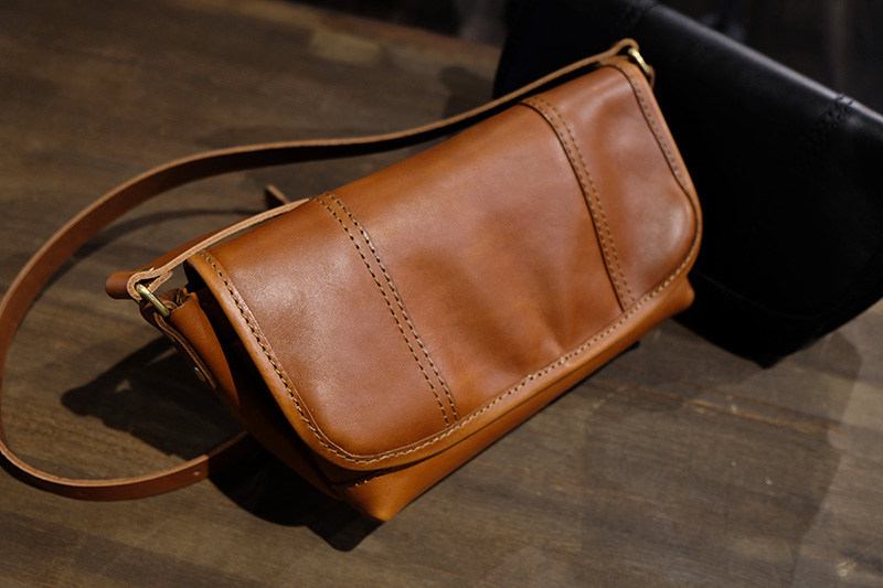 メッセンジャーバッグ(CM-100-S) 前面