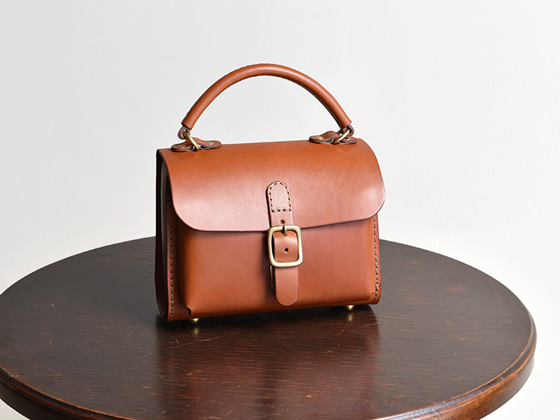 ライトハンドバッグ(BE-2548)