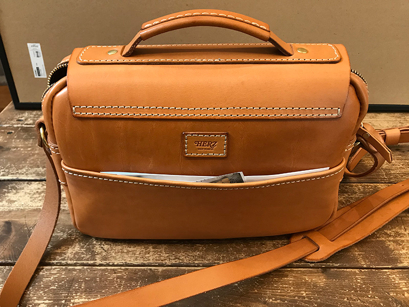 ホリデーウォーカー(BE-2541)　後面ポケット収納例