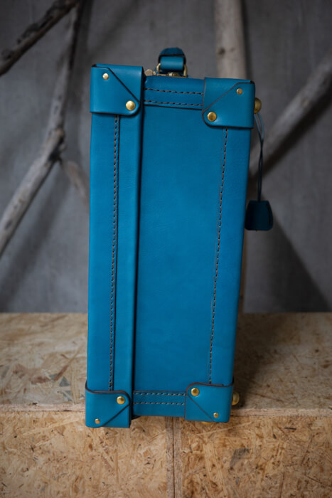 Sブルー_札幌_トランク2