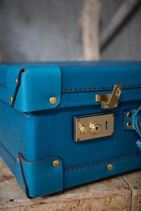 Sブルー_札幌_トランク4