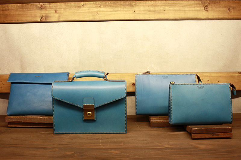仙台店セルリアンブルー鞄のラインナップ