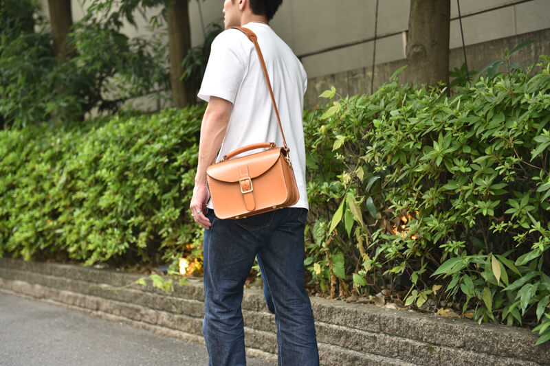 一本ベルトのカメラショルダーバッグ(ASB-2529)_4