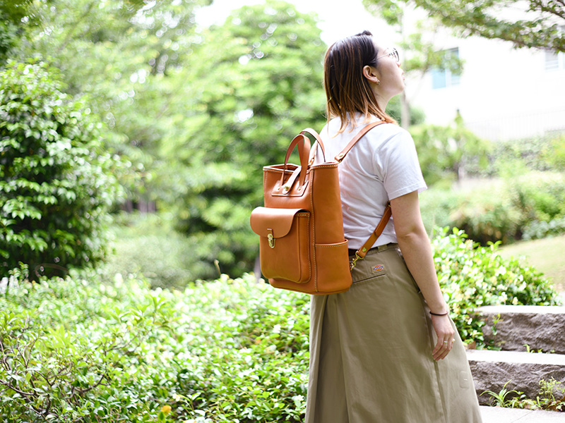 カラウトート(ASB-2502)キャメル/レディース着用1