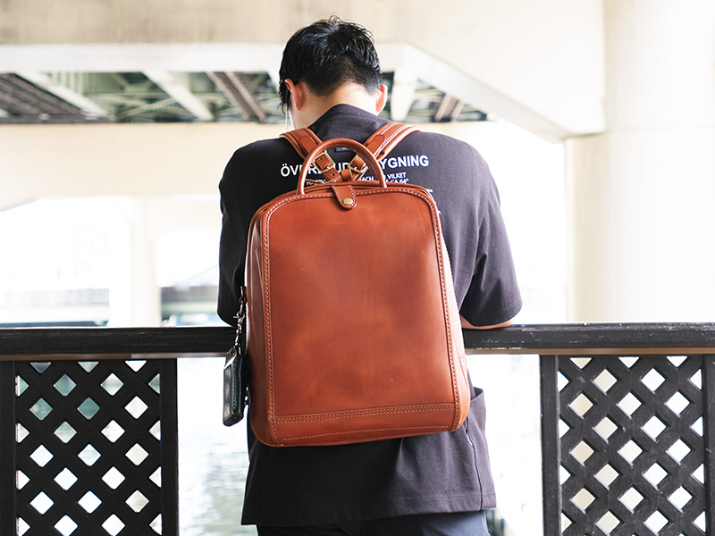 GUSUCIO・グスチオ(ASB-2517)チョコ/メンズ着用1