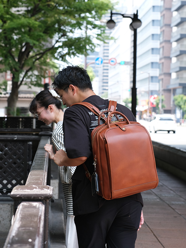 GUSCIO・グスチオ(ASB-2517)着用大阪店内海