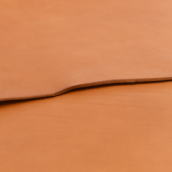 ラティーゴ(キャメル)質感2