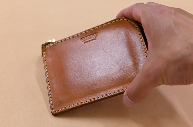 ヌメ革のエイジングピックアップ(1ヵ月)