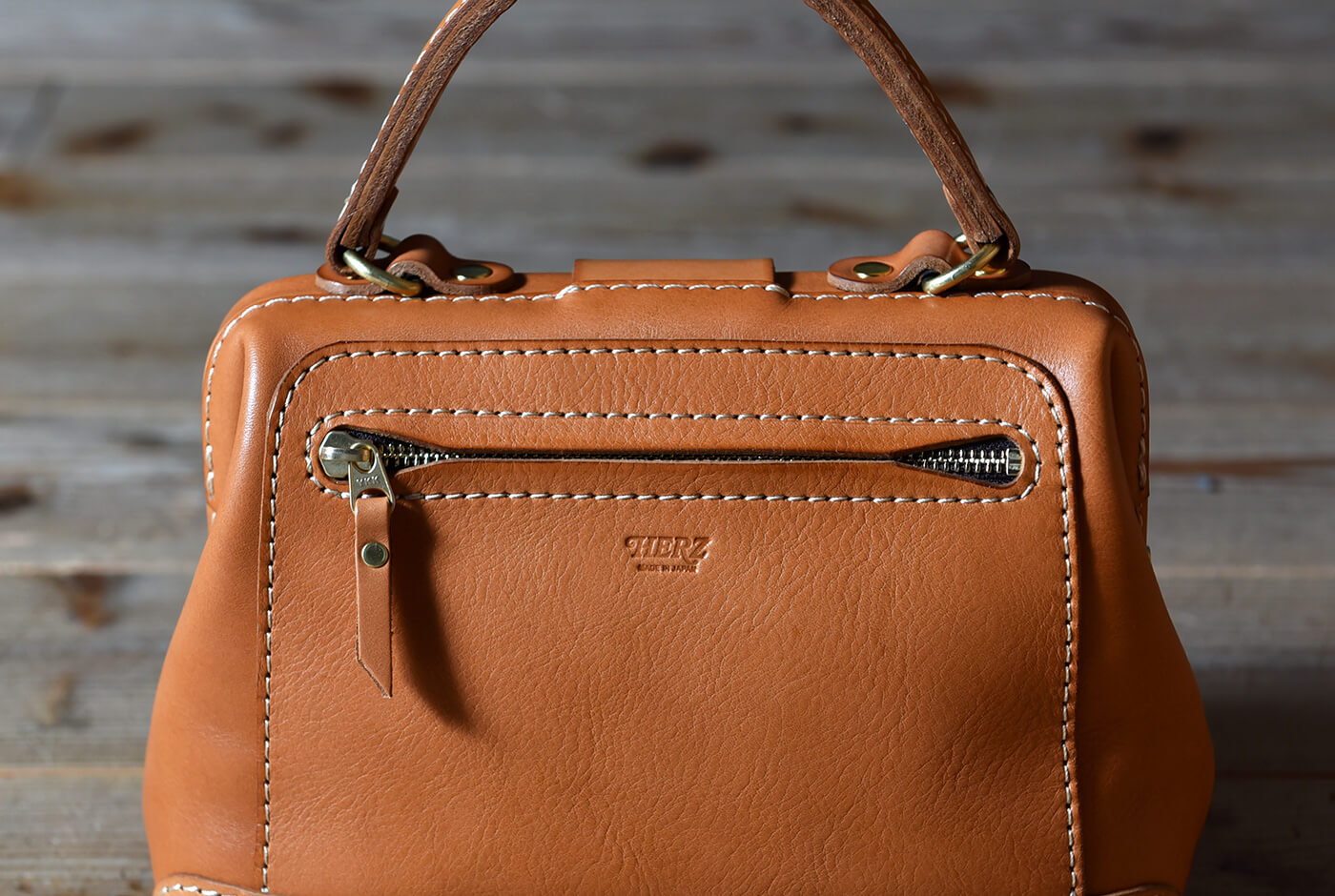 ボナールシリーズ後面ファスナーポケット