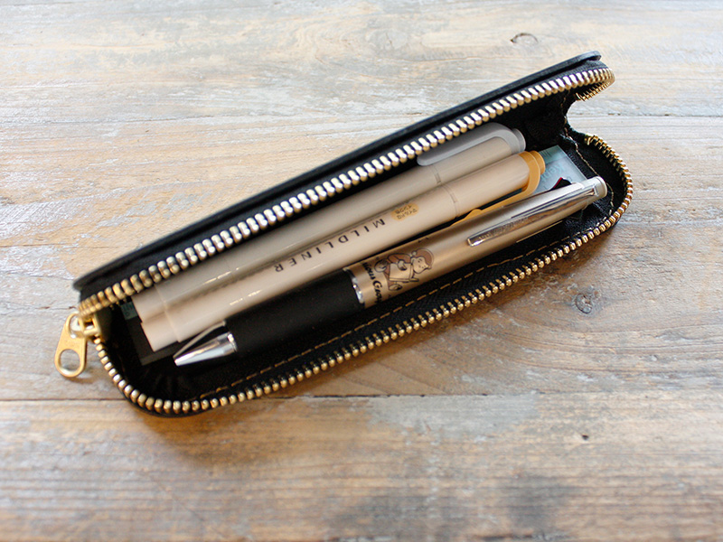 佐々木の製作したトレー式ペンケース(KP-5)4