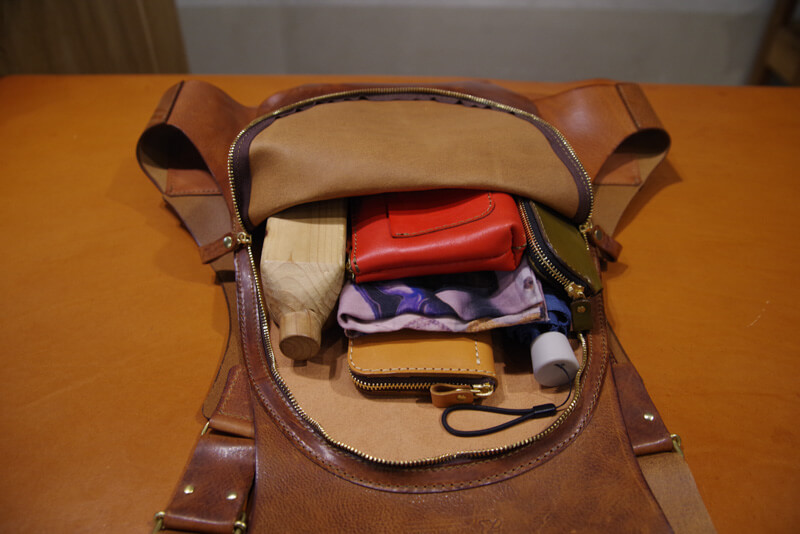 着る鞄・トラーゲン-収納量2