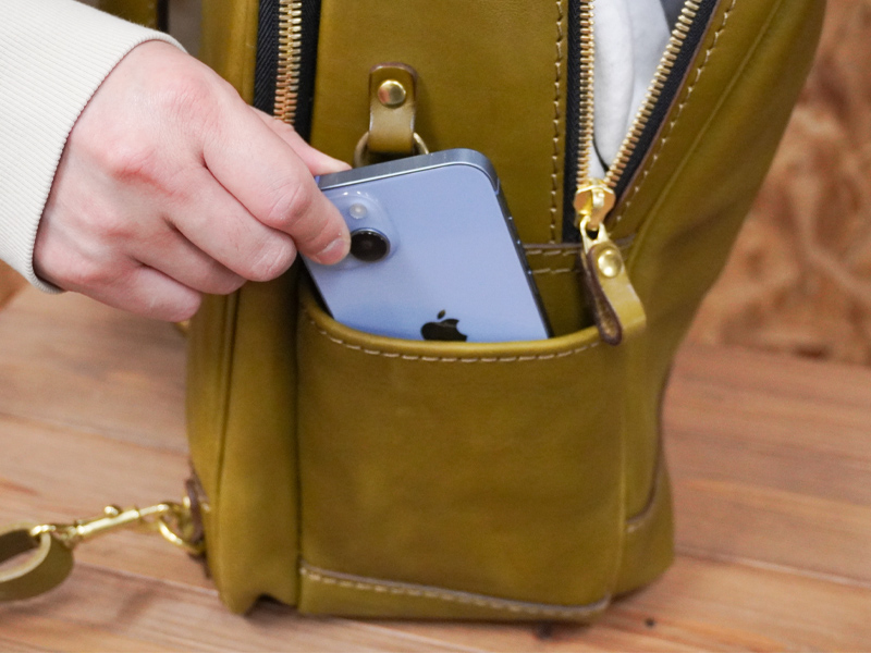 多機能デイパック(R-21)　スマートフォン