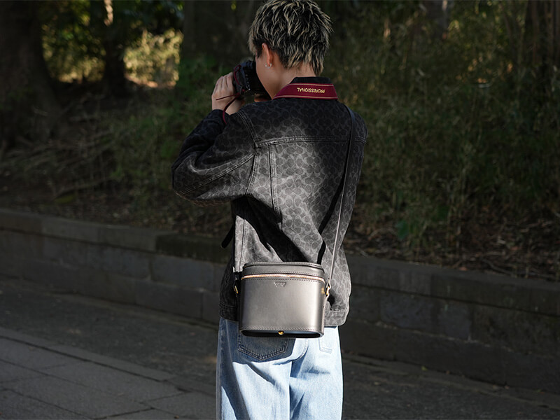 ソフトタイプのカメラバッグ(N-60) 着用1