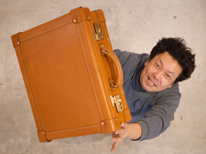 トランクと作り手間所