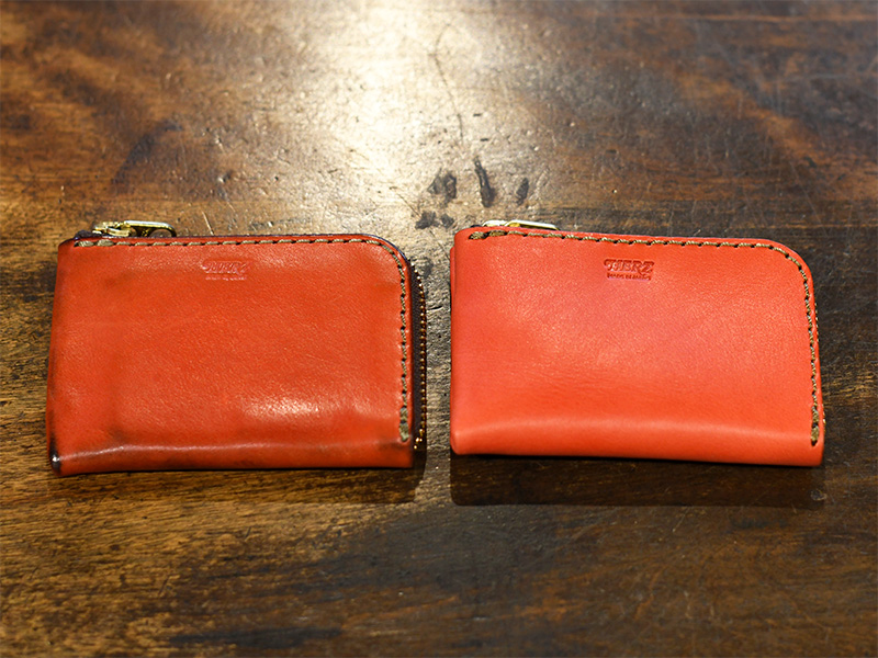 斎藤愛用のL字ファスナーカードケース(KC-122)/レッド新品との比較