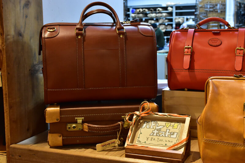 ご旅行向けの鞄は他にもたくさんございます3