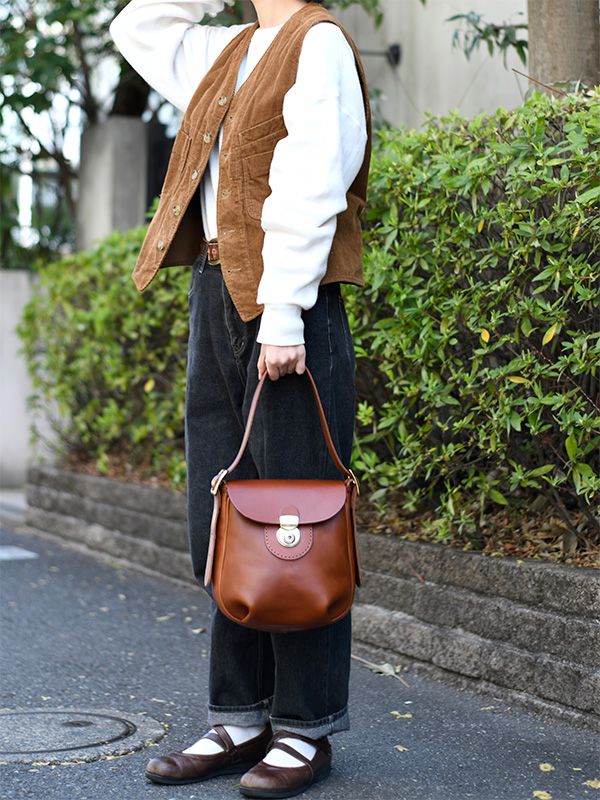 エポミニョン(NGY10-01)/チョコ/レディース着用2